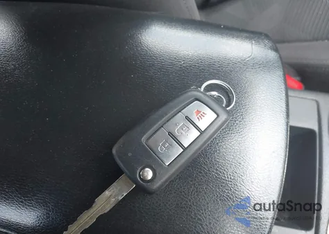 2016 Nissan Rogue S z USA, uszkodzony, nr VIN KNMAT2MV7GP658221